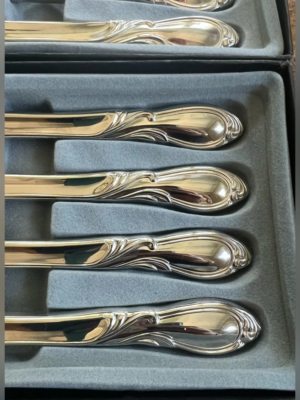 Vintage Retroneu 18/8 Stainless 24K Gold Electroplate Dinner Knives-Set of 8